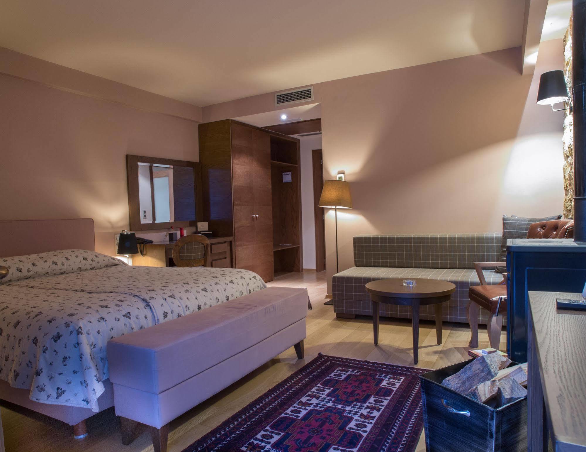Orizontes Tzoumerkon Hotel Resort Pramanta Exteriör bild
